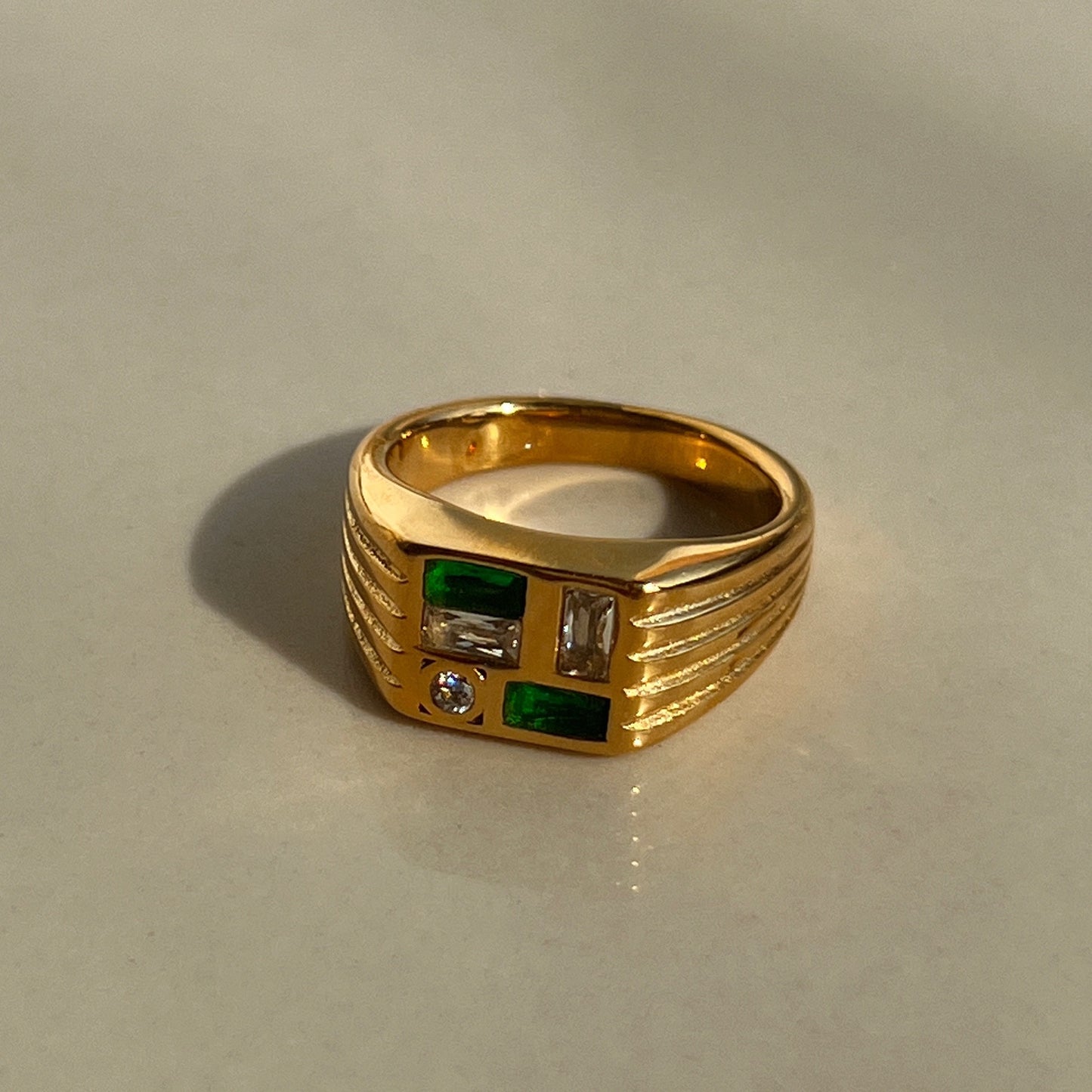 Green card ring