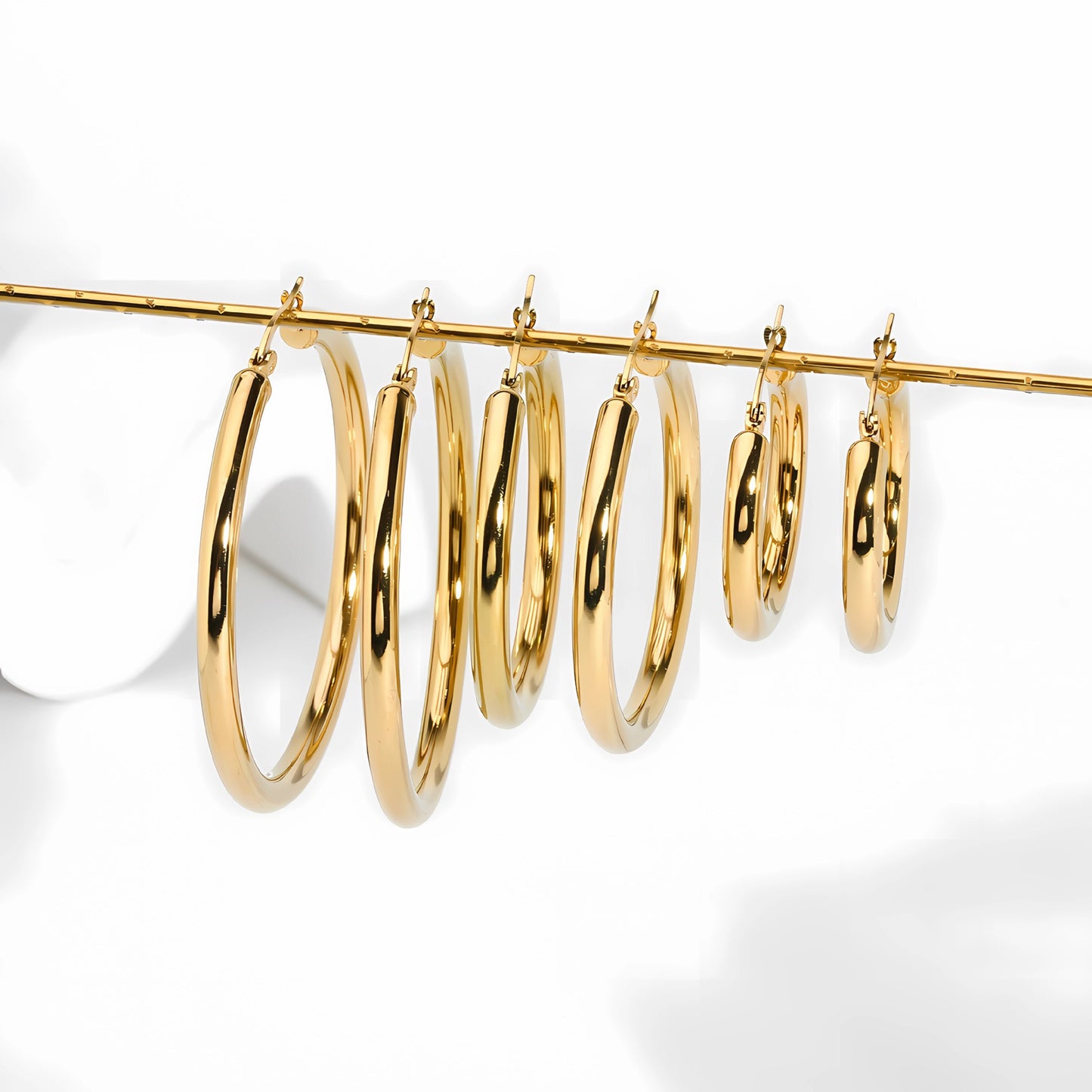 Kilig round hoops earrings