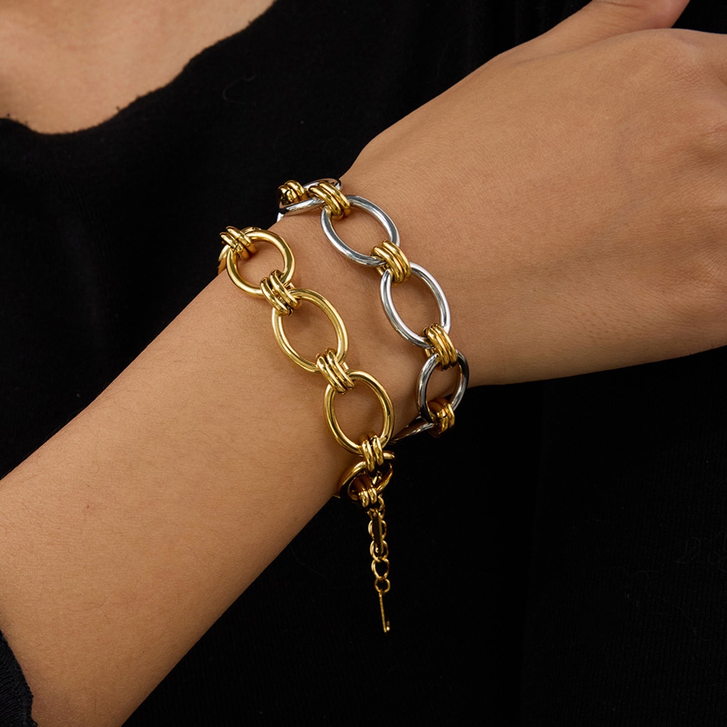 Knots hoop bracelets