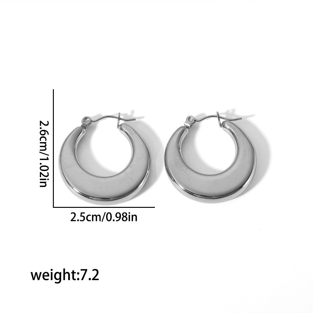 Nikii hoop earrings