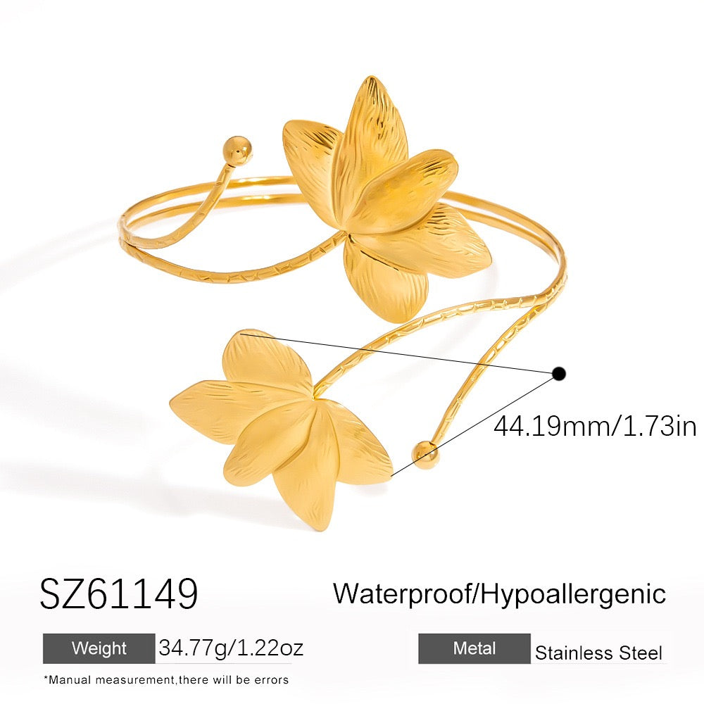 Summer arm bangles / arm bracelets