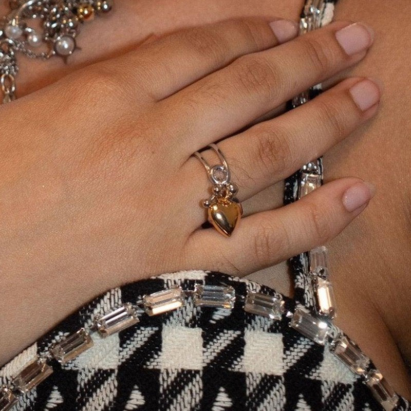 Dangling pendant rings