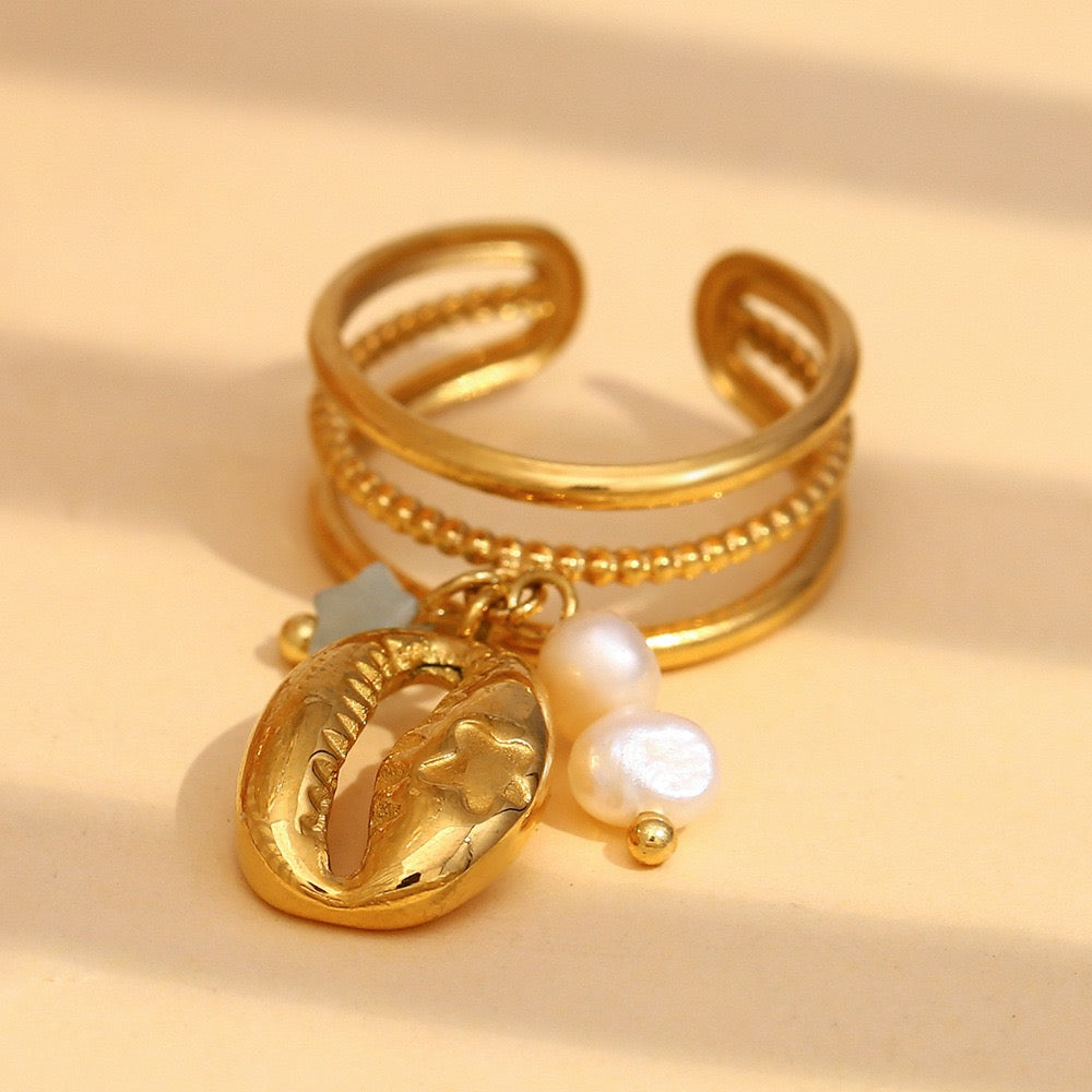 Dangling pendant rings