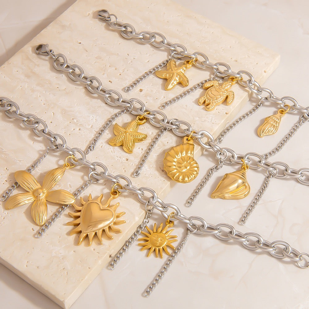 Two tones charm bracelet