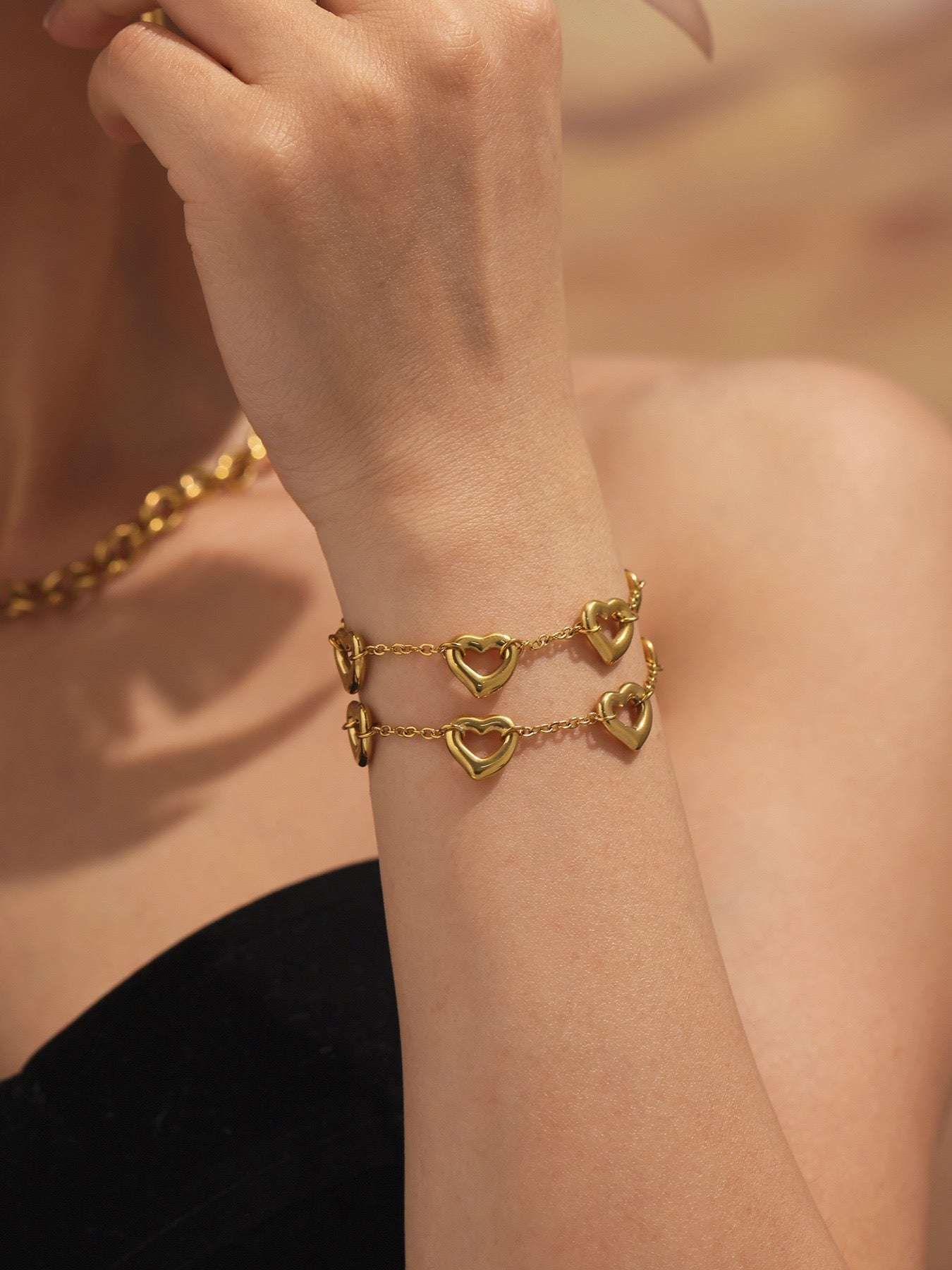 Hearty hoops bracelet