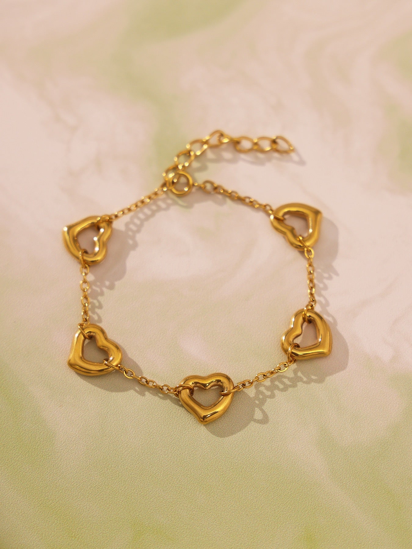 Hearty hoops bracelet