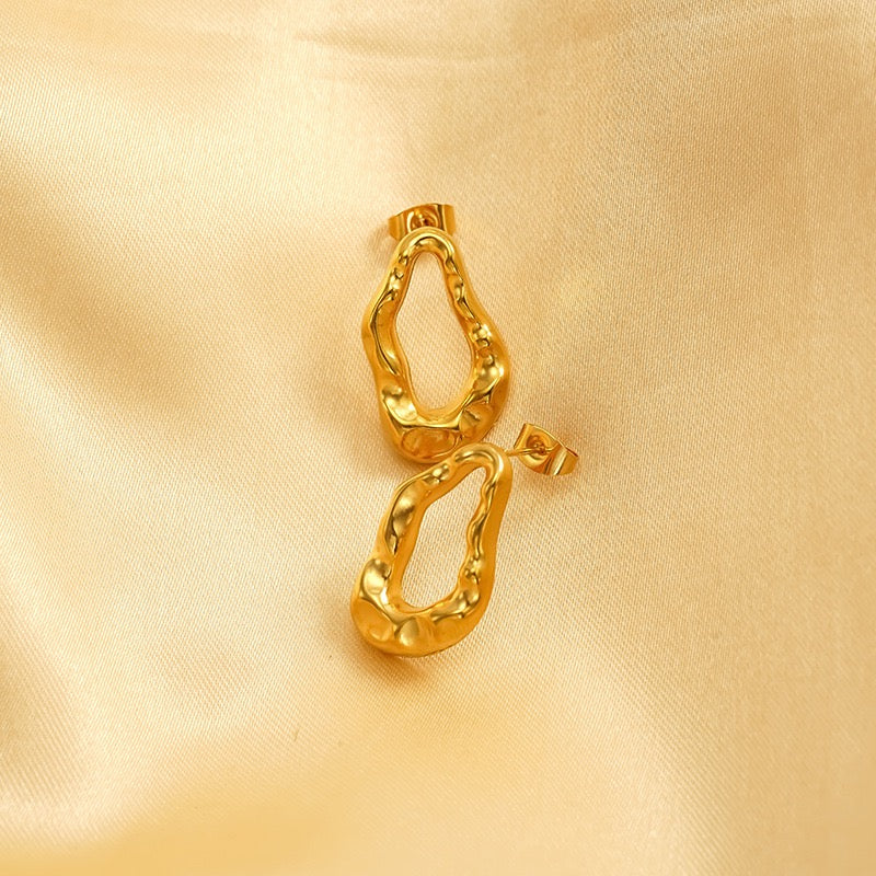 Melting lines earrings