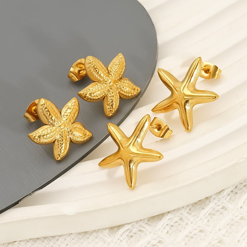 Dainty starfish studs
