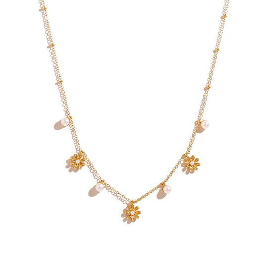 Sanity Daisy pearly necklace