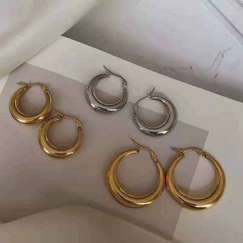 Amore hoops earrings