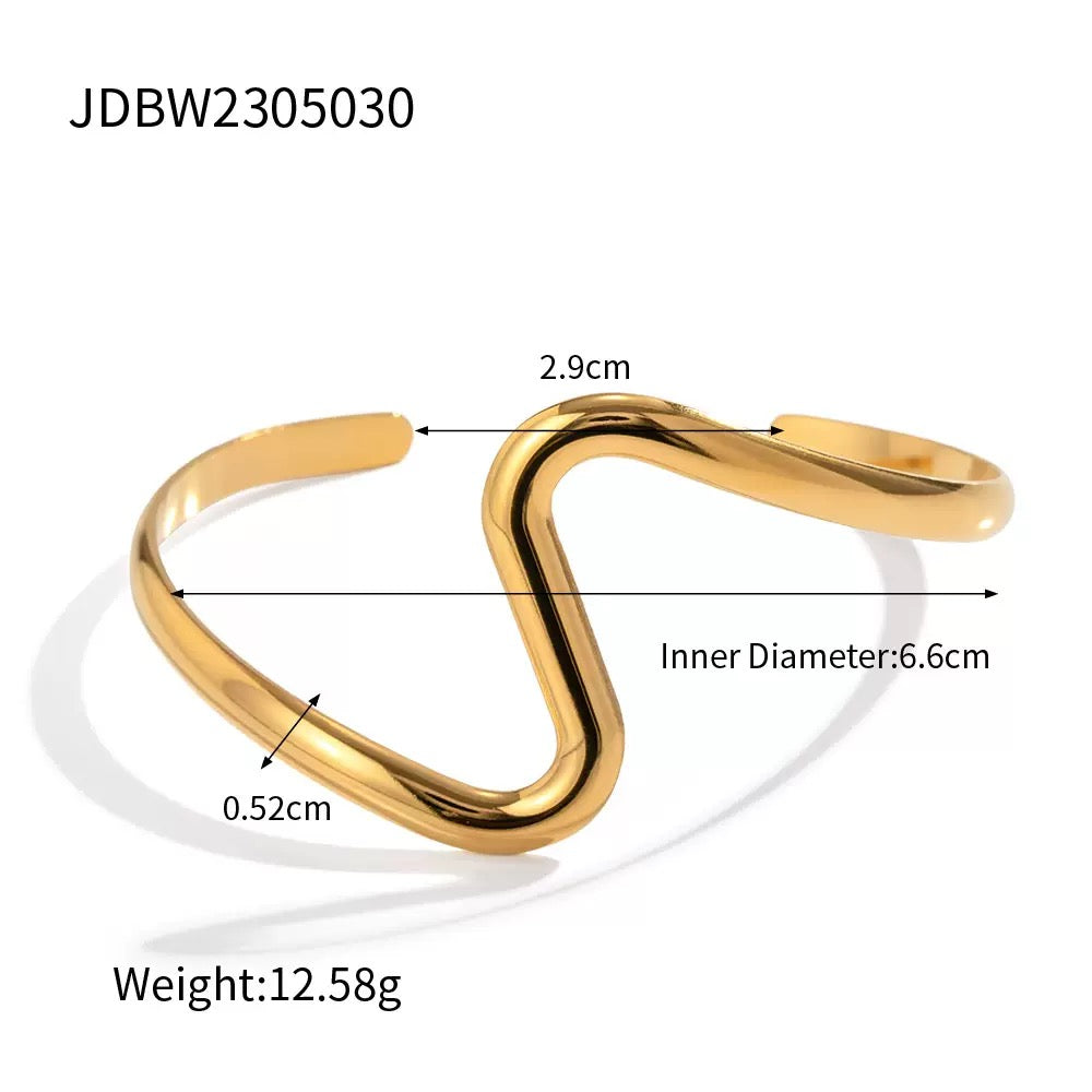 Wave bangle