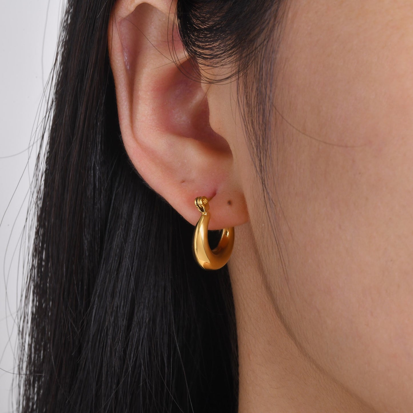 Amore hoops earrings