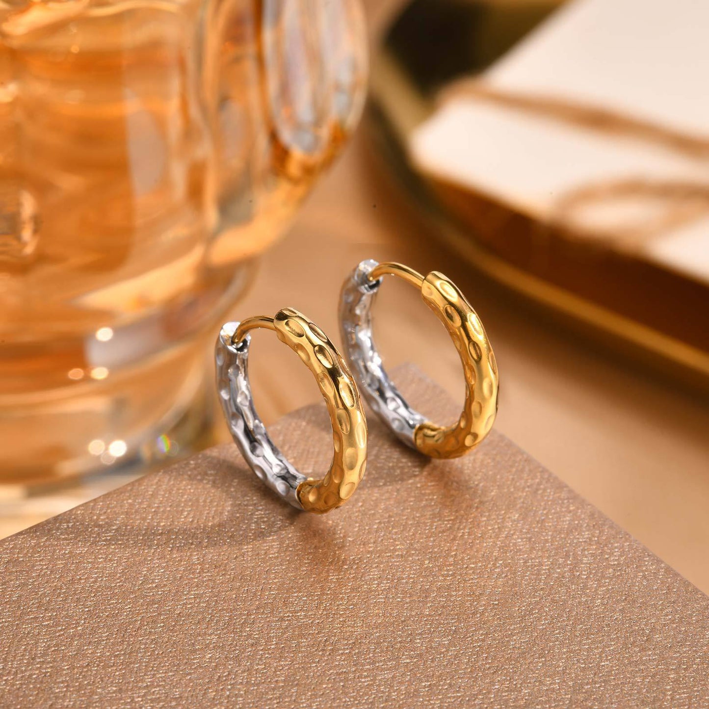 Tsuki dainty hoops earrings