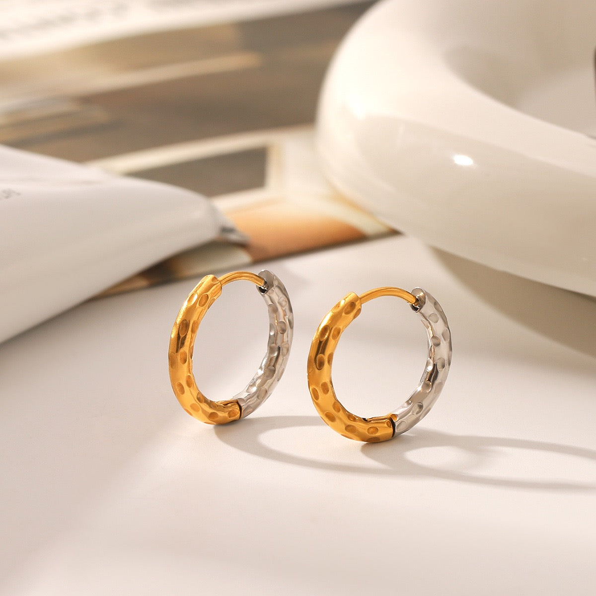 Tsuki dainty hoops earrings