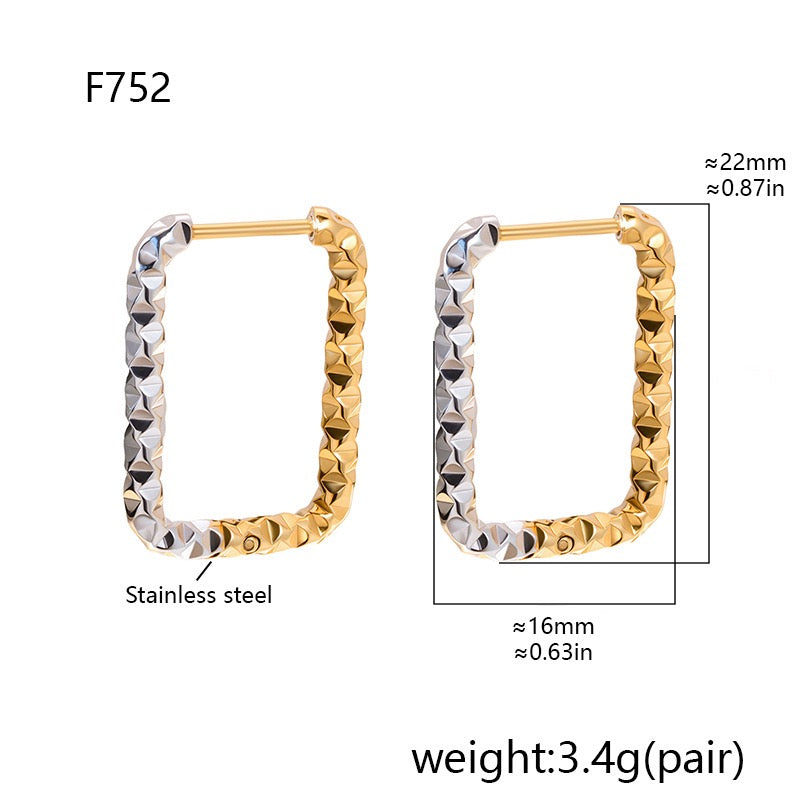 Tsuki dainty hoops earrings