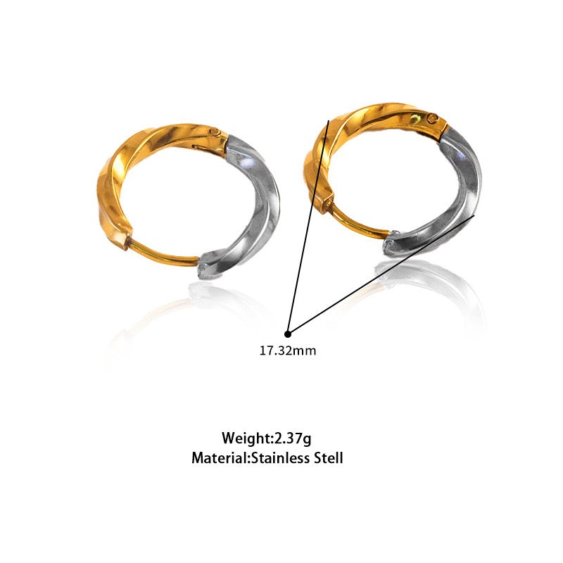 Tsuki dainty hoops earrings