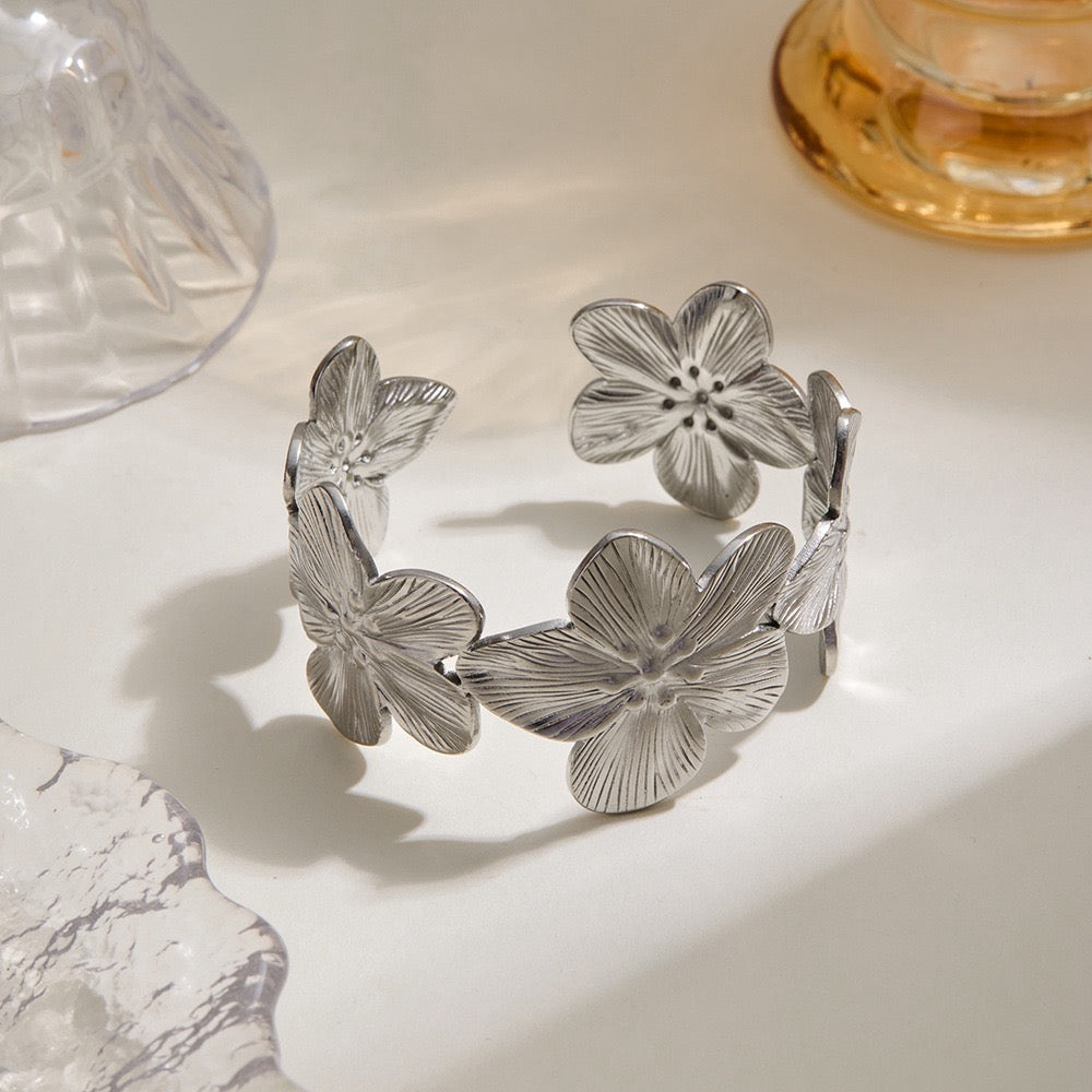 Big flower bangles