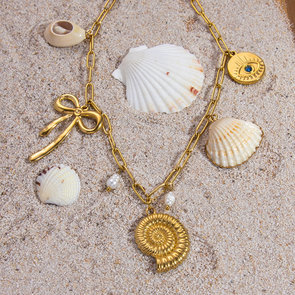 Bondi Amie seashell charm necklace