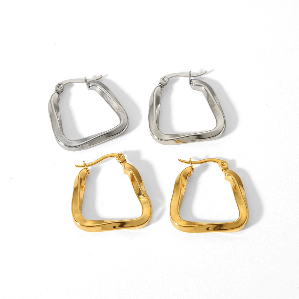Lsland Classic hoops earrings