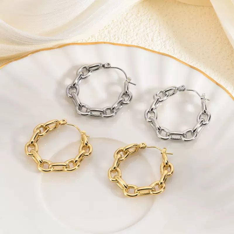 Lsland Classic hoops earrings