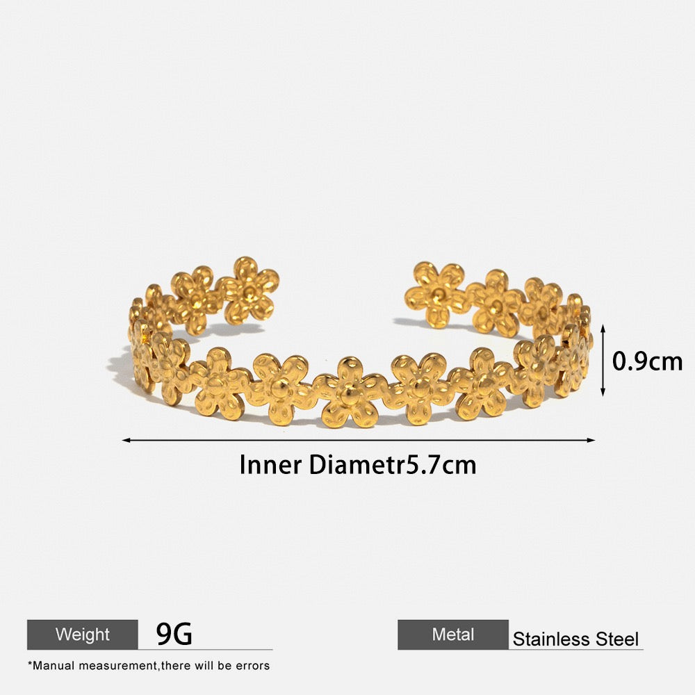 Dainty flower bangle