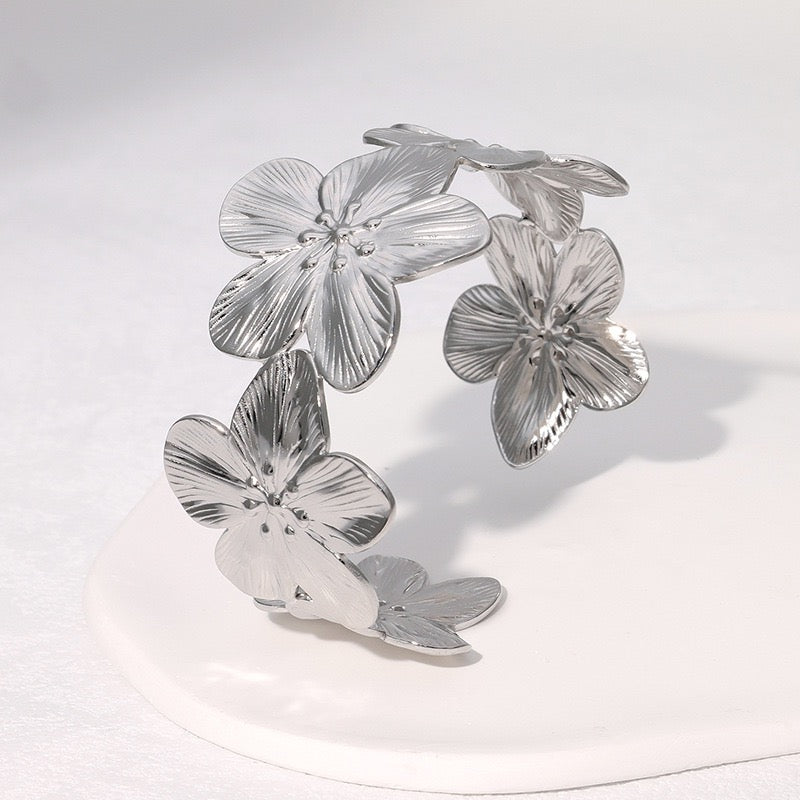 Sonia flower collection