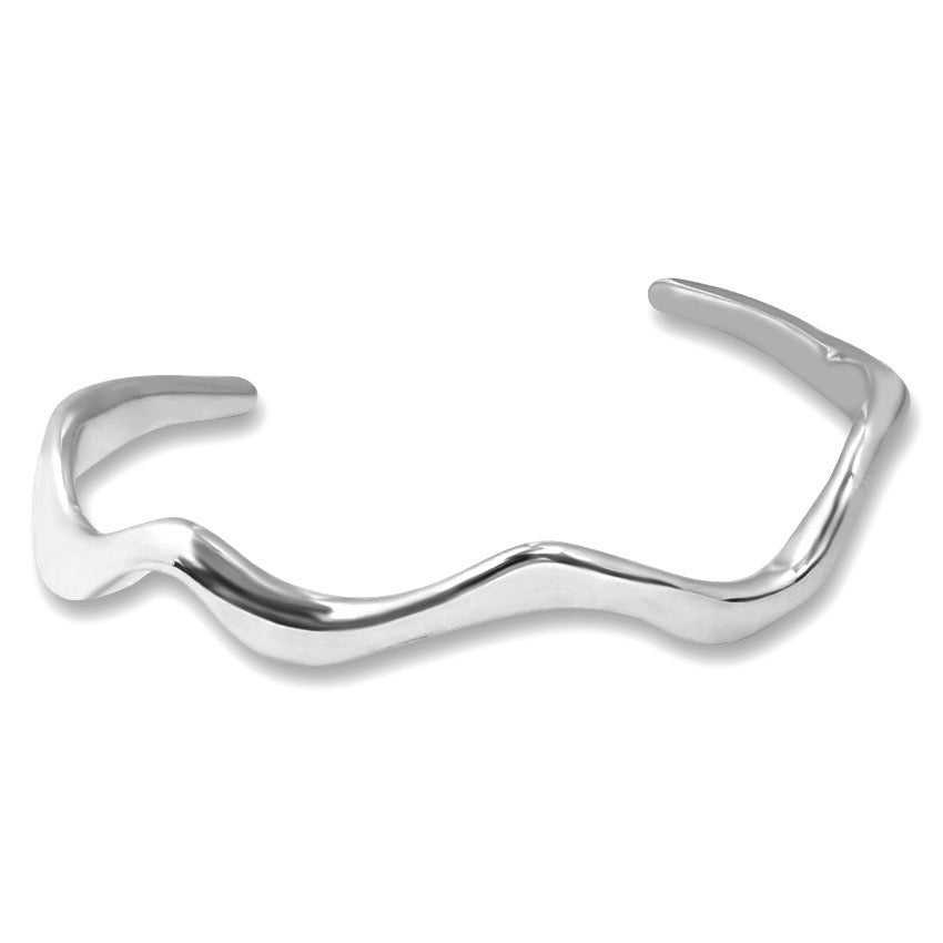 Small wave bangle