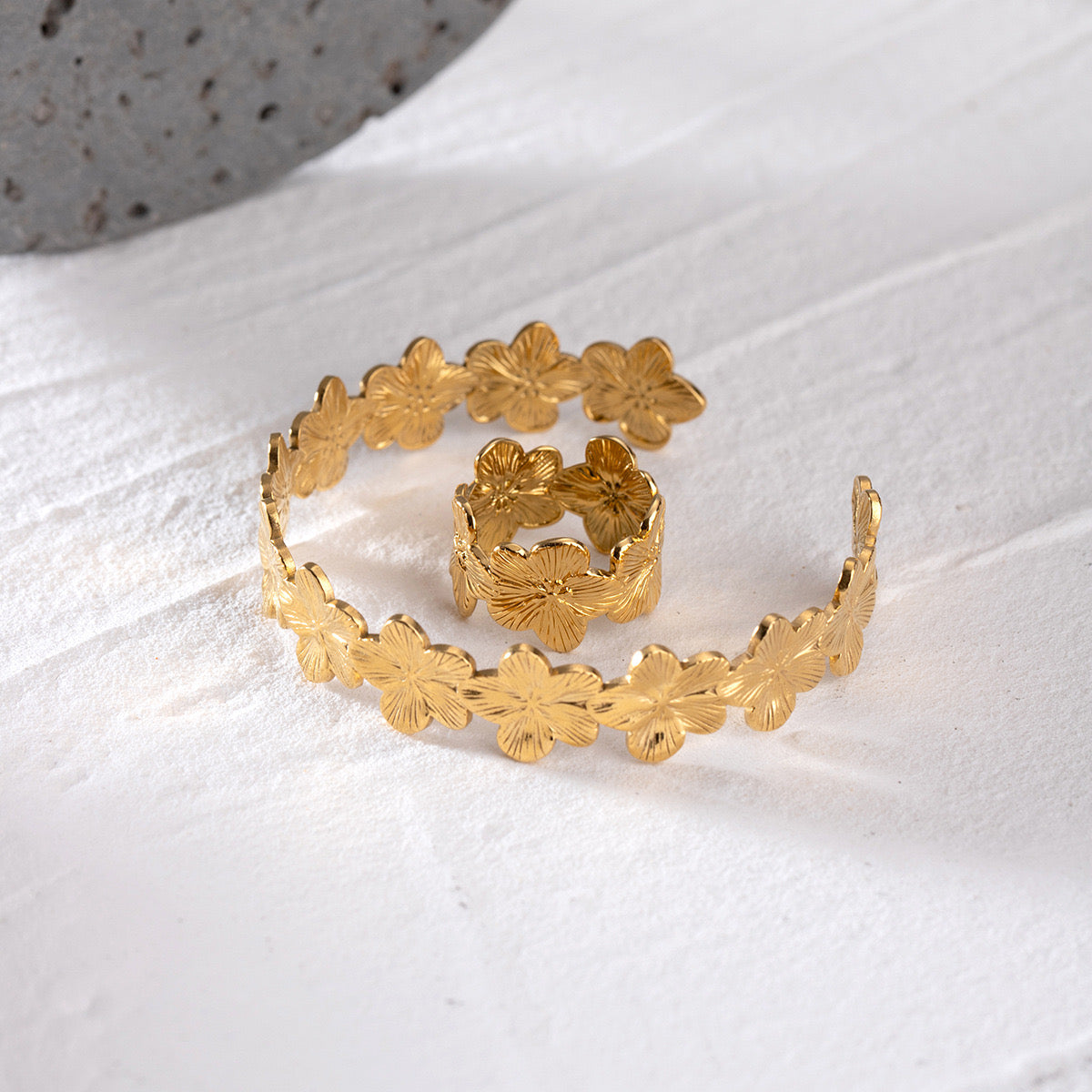 Bondi Zack flower collections