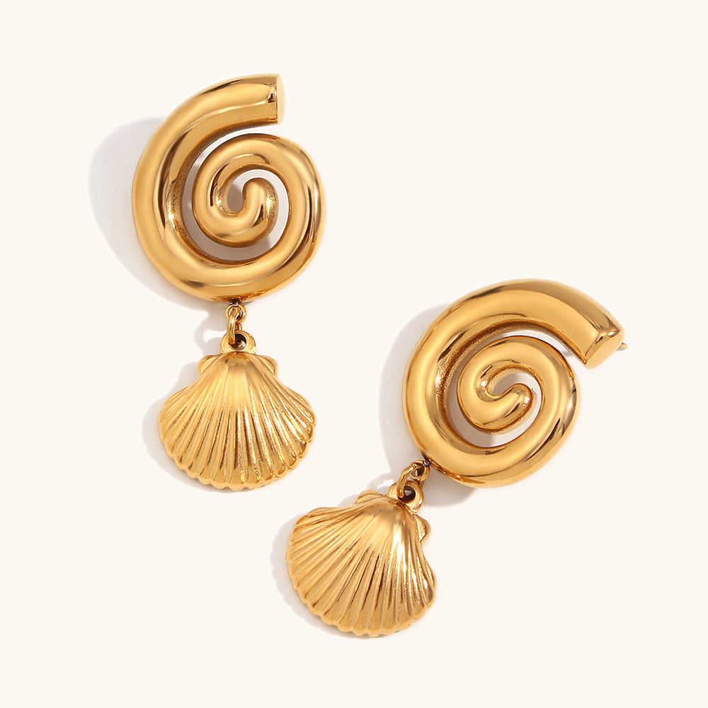 Lulu Swirl shell earrings