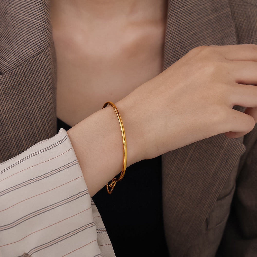 Dianty chain bangles