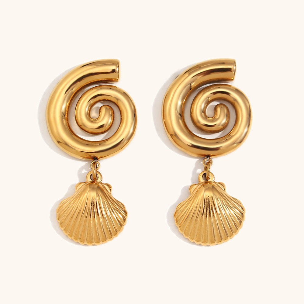 Lulu Swirl shell earrings