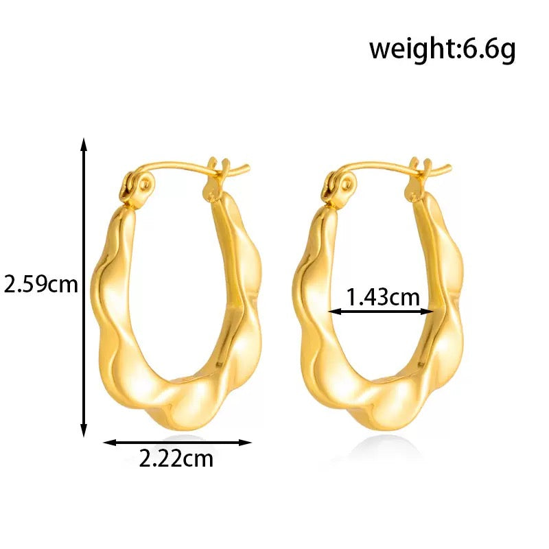 Pointy lava heart hoops