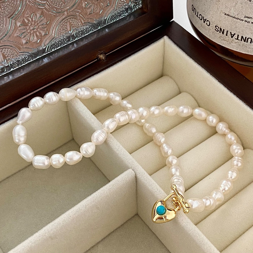 Blue heart lock Pearl necklace