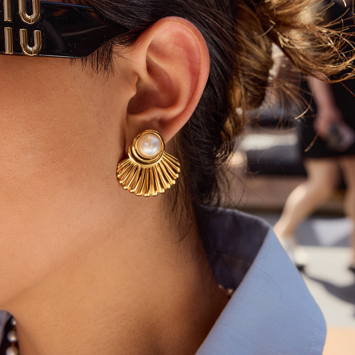 Pearly Shell earrings