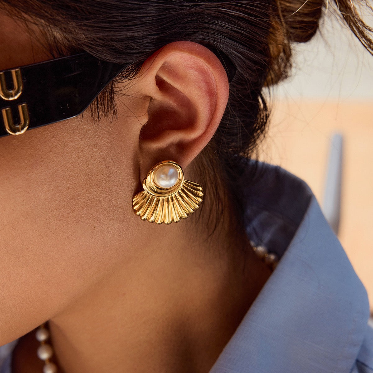 Pearly Shell earrings