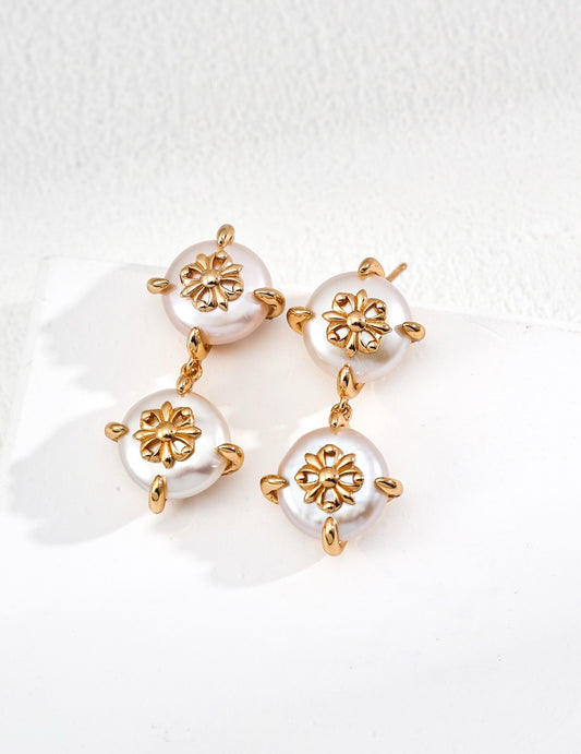 Vintage look pearl earrings