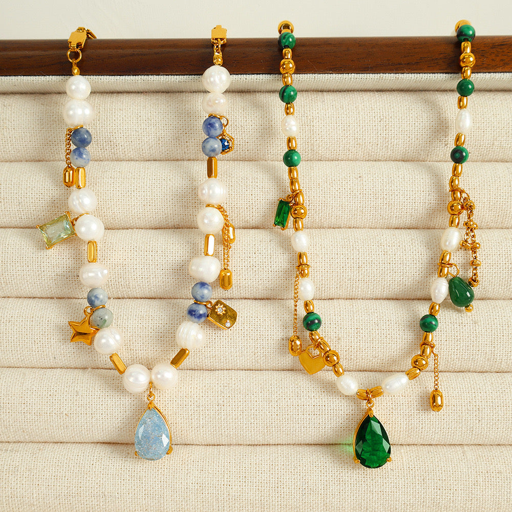 Chandellia Freshwater pearls necklace