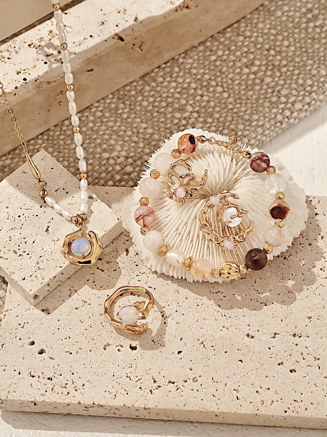 Red crystal pearl bracelet