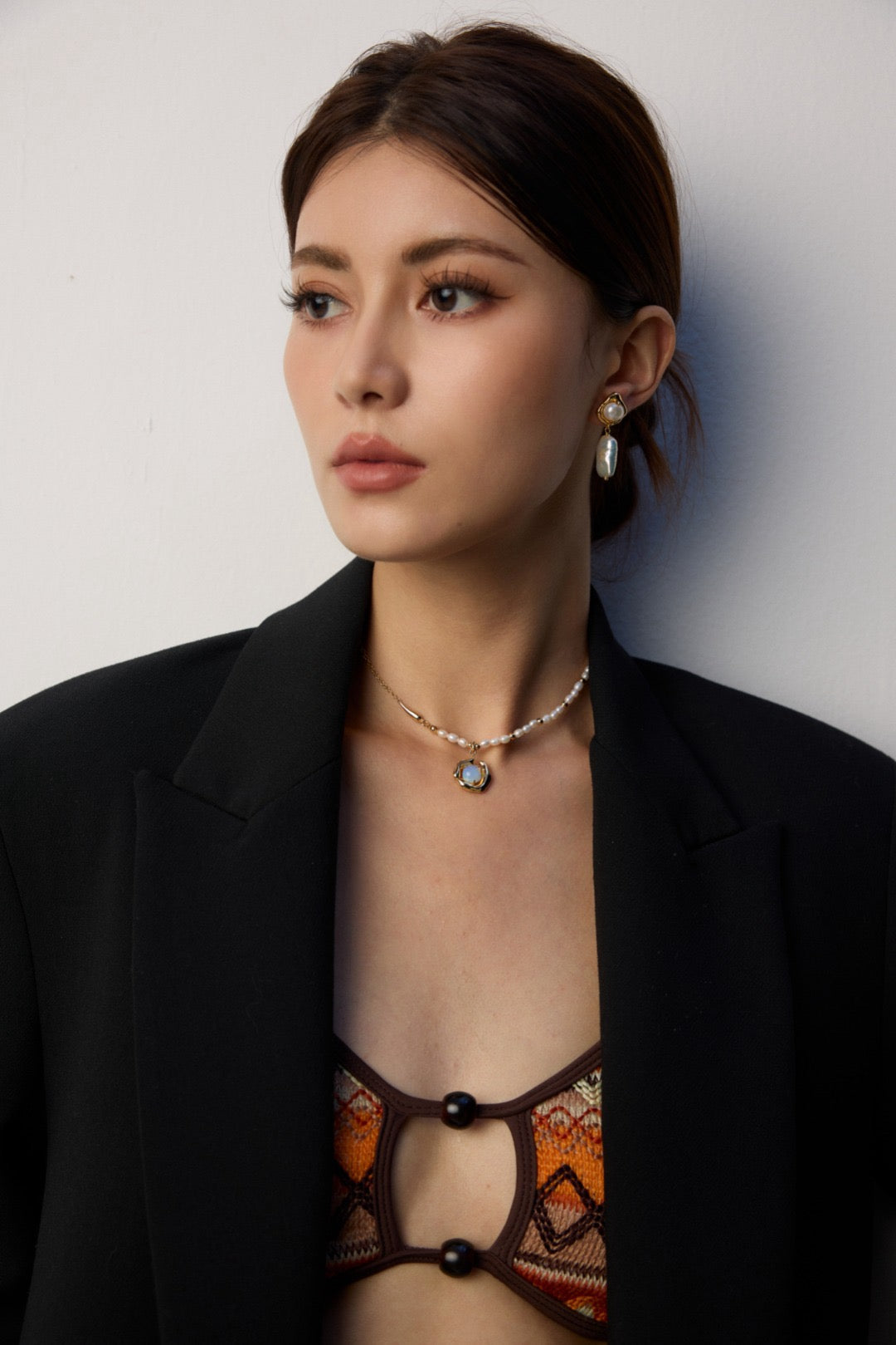 Moon stone pearl necklace