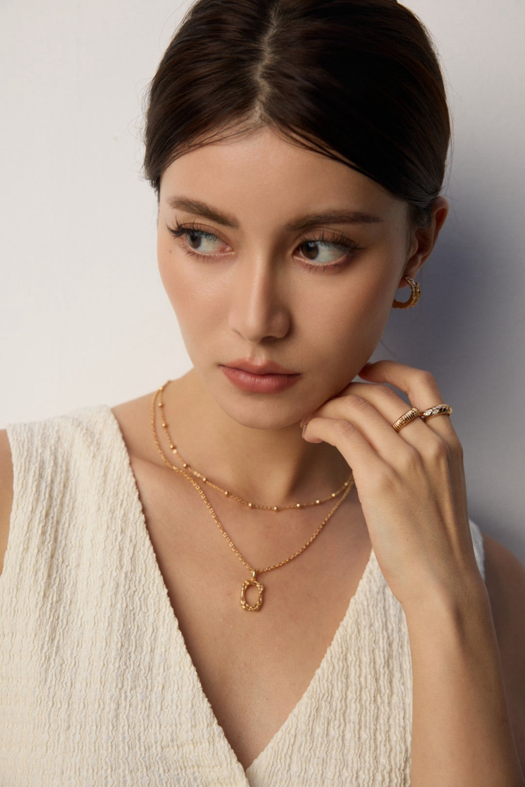 Square hoop necklace