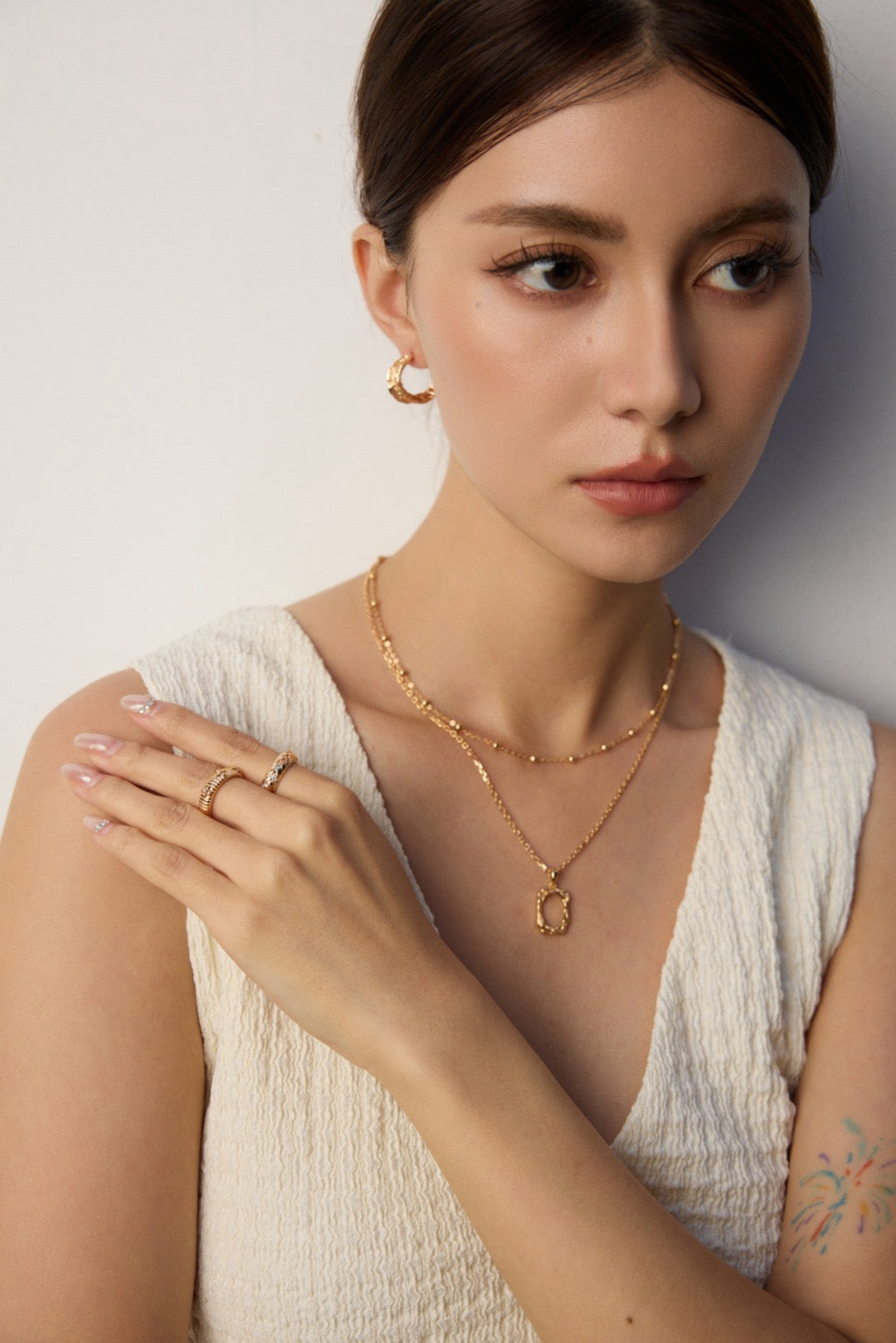 Square hoop necklace