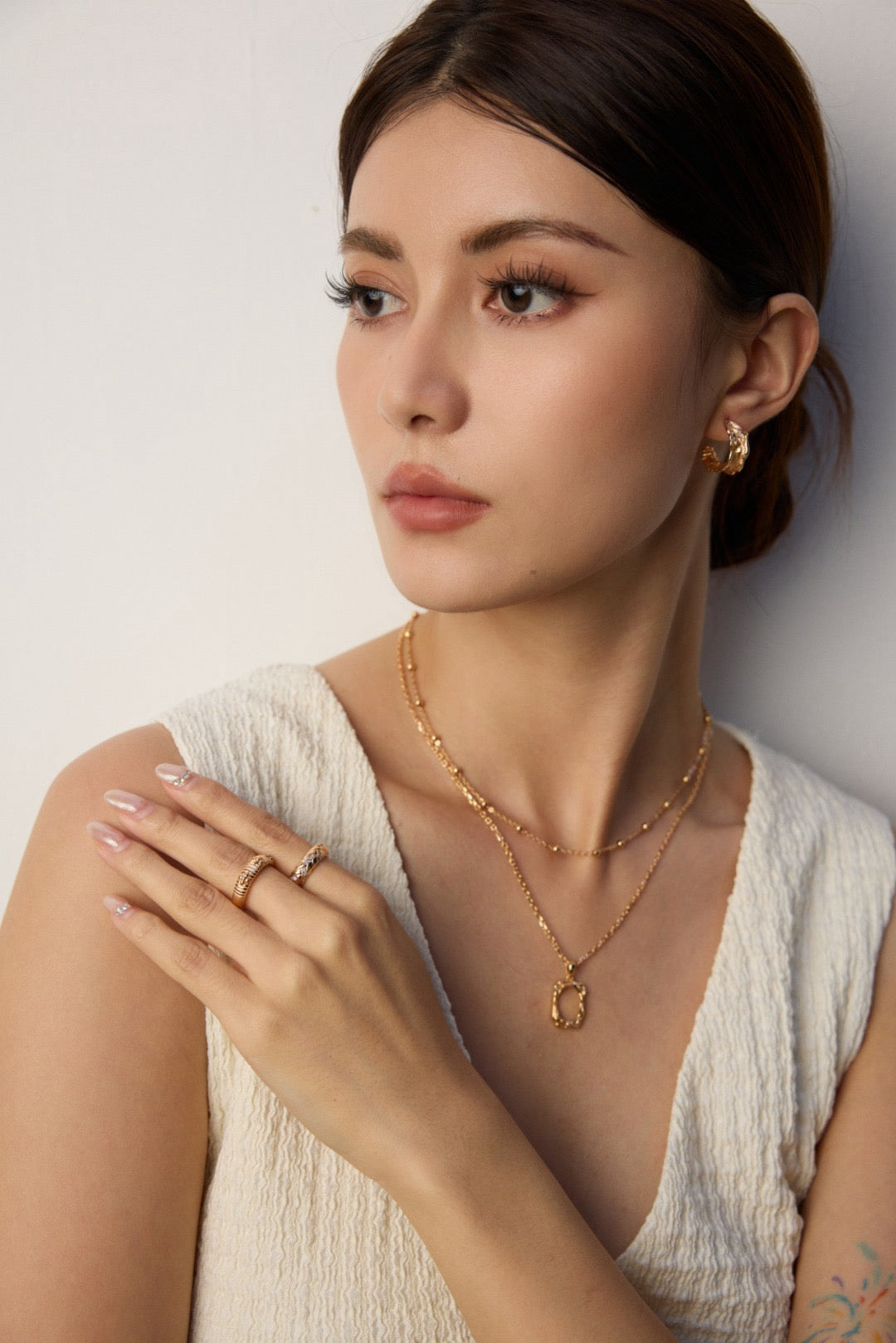 Square hoop necklace