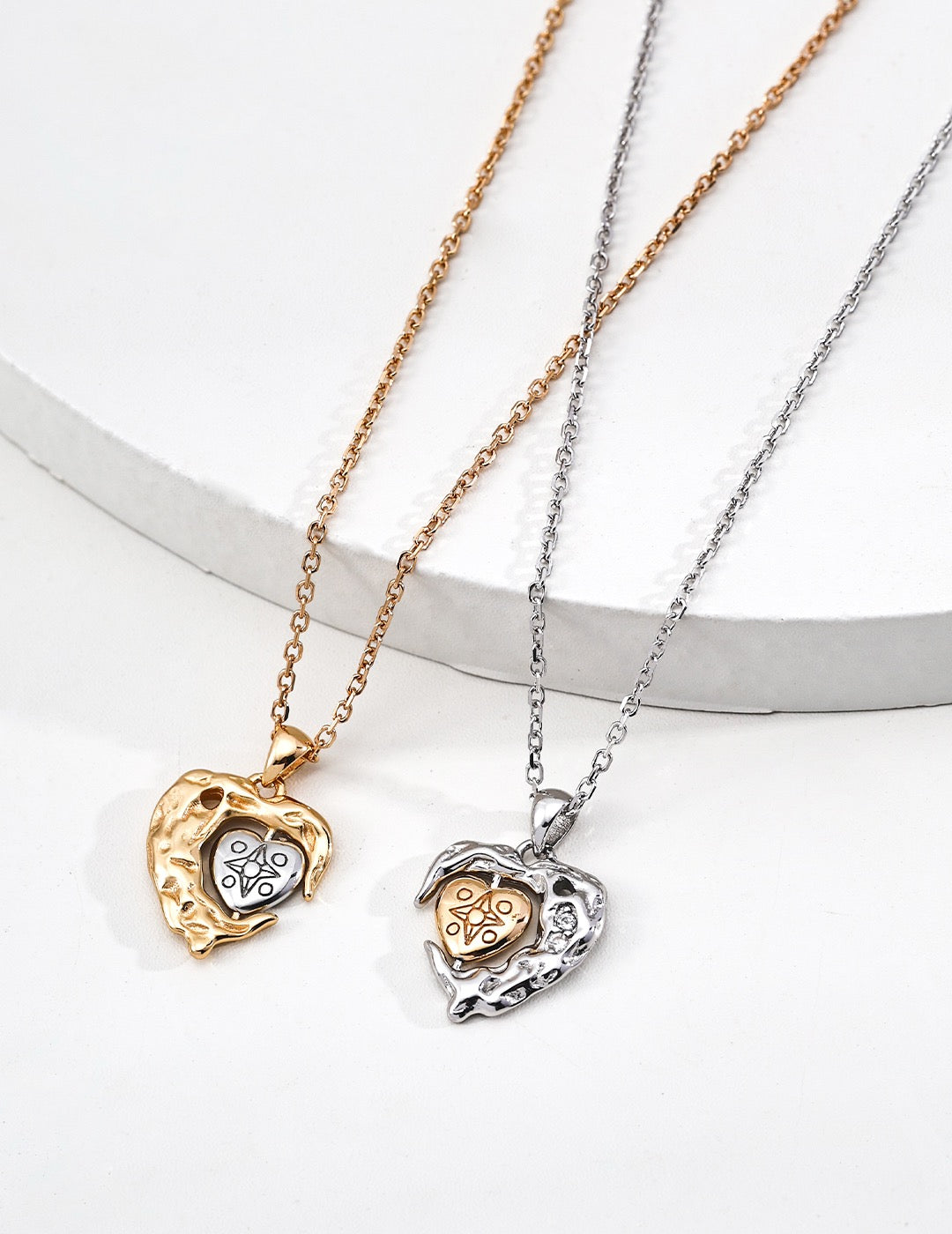 Two tones heart necklace