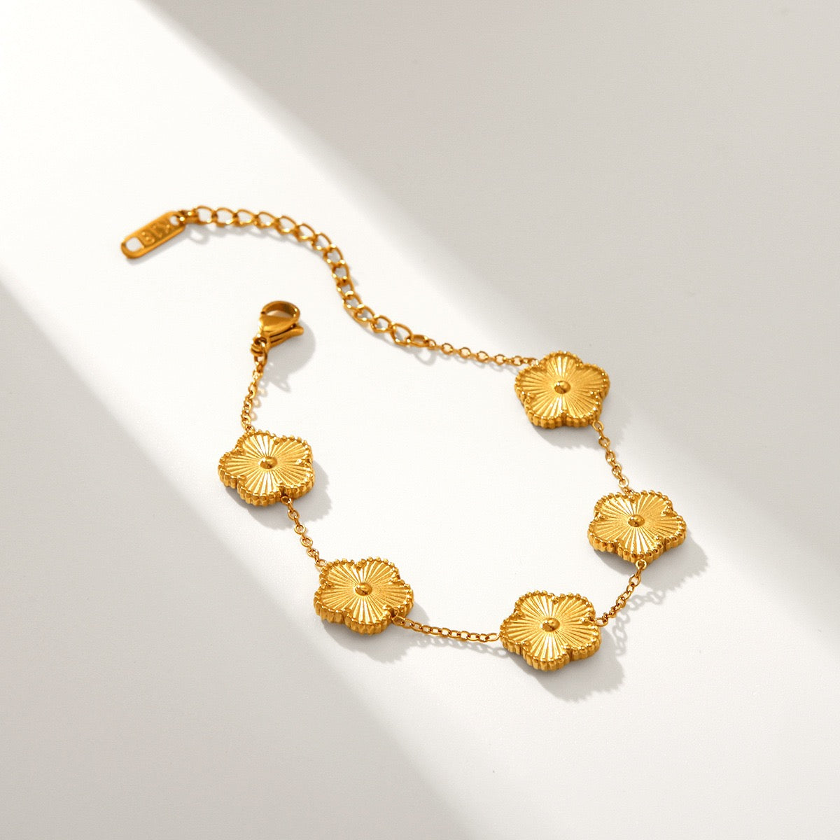 Golden flower bracelet