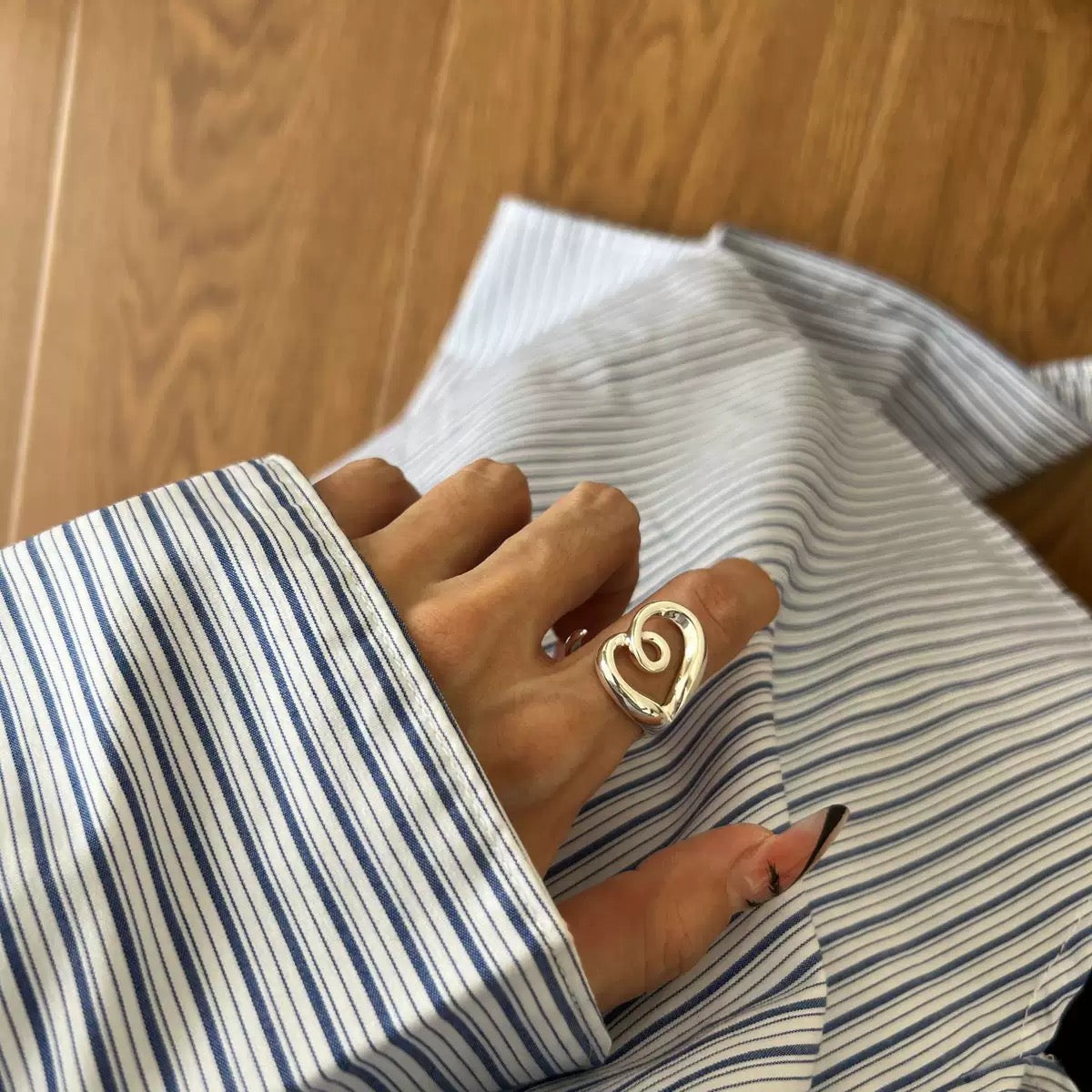 Twirly sterling silver ring