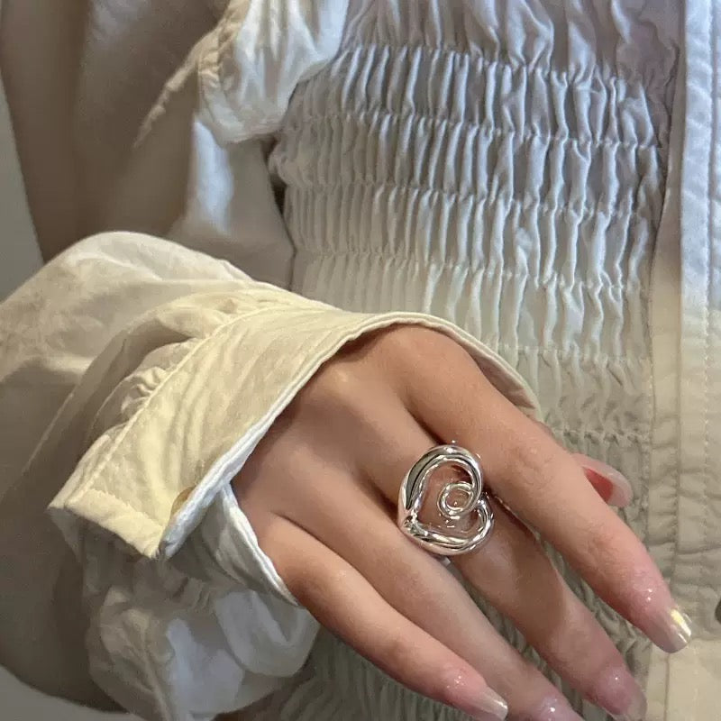 Twirly sterling silver ring