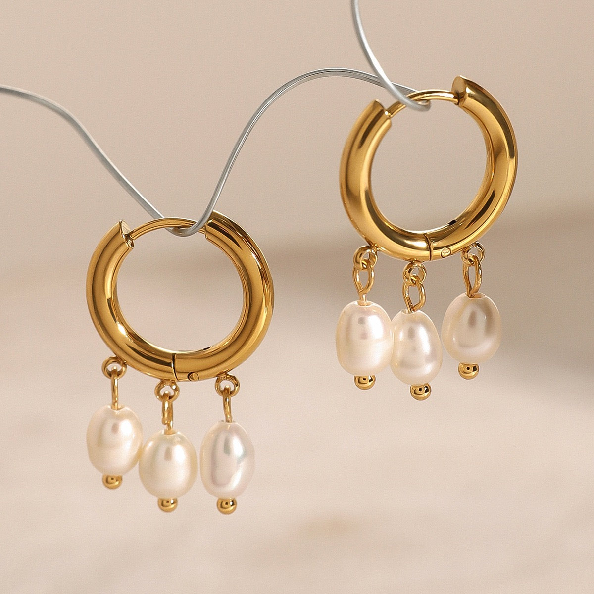 Lavita pearl hoop earrings