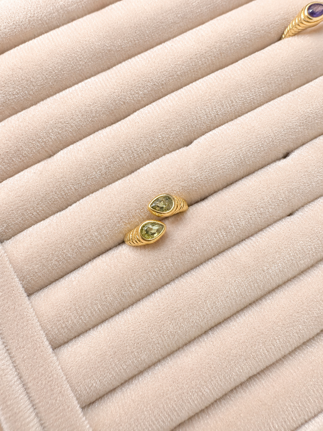 Cresia Cross stone rings