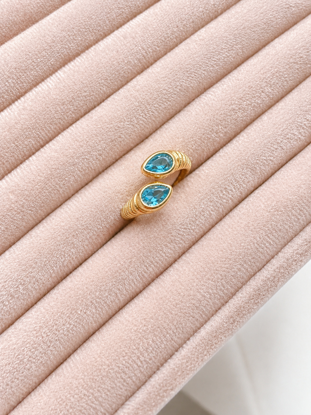 Cresia Cross stone rings