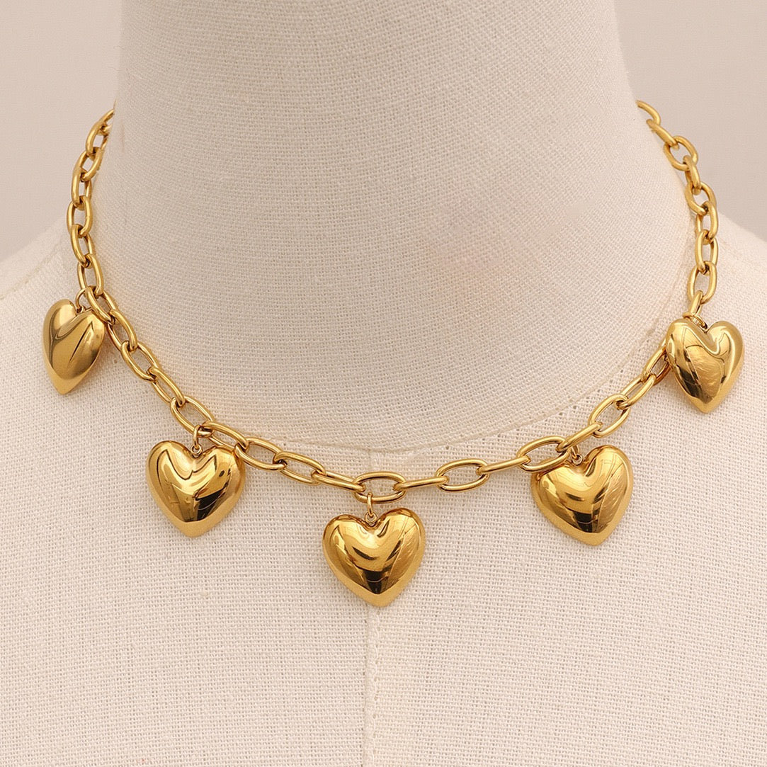 Heart charm chain necklace